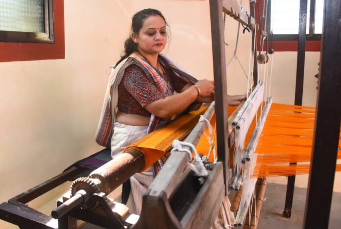 Gujarat handloom sector sales